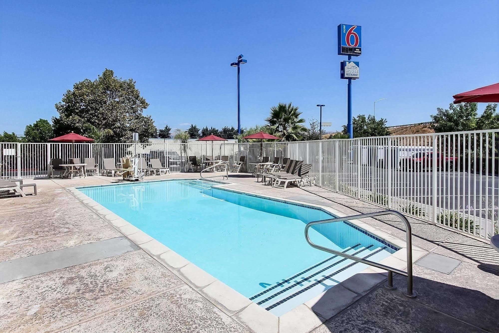 Motel 6-Gilroy, Ca エクステリア 写真